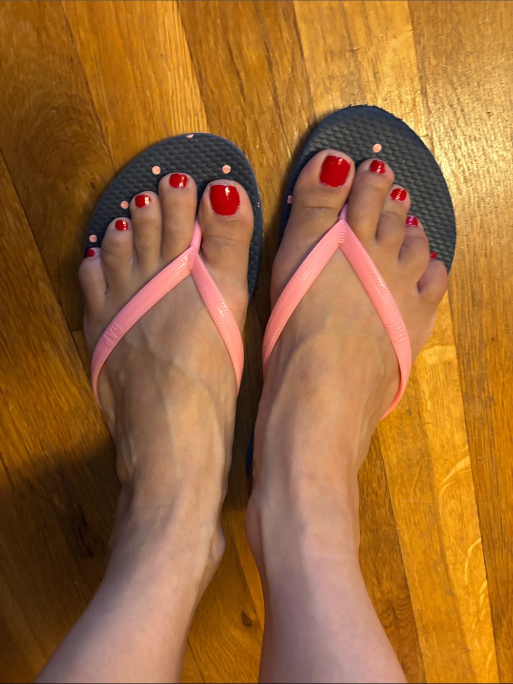 Women’s Pink Strap Flip Flop Sandals size 7